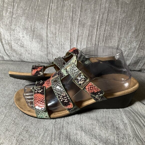 Vionic Sandals Women’s Size 8 Multi Color Snakeskin print Wedge  Strappy EUC - Picture 1 of 14